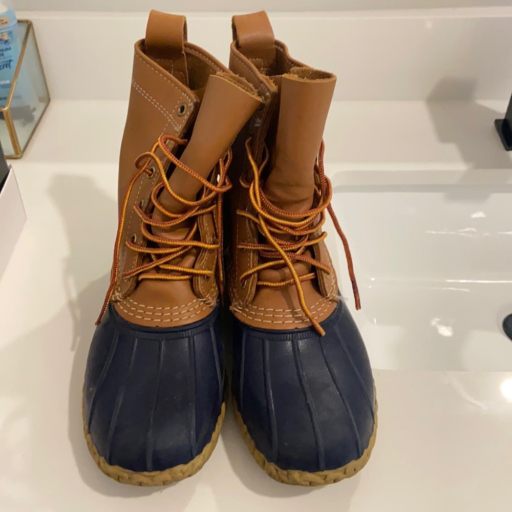 Women’s LL Bean boots tan/navy